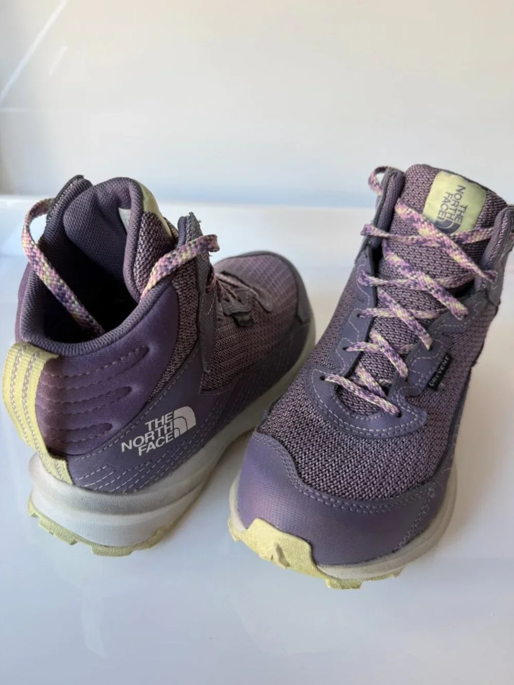 NWOT The North Face Fastpack Hiker Mid Waterproof Boots.